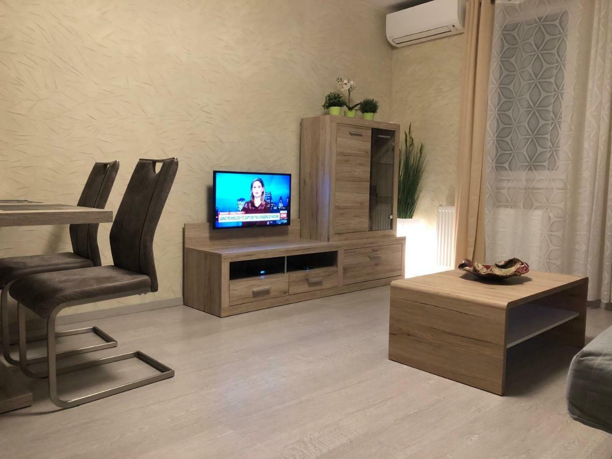 Aden Apartment Free Parking Budapest Exterior photo