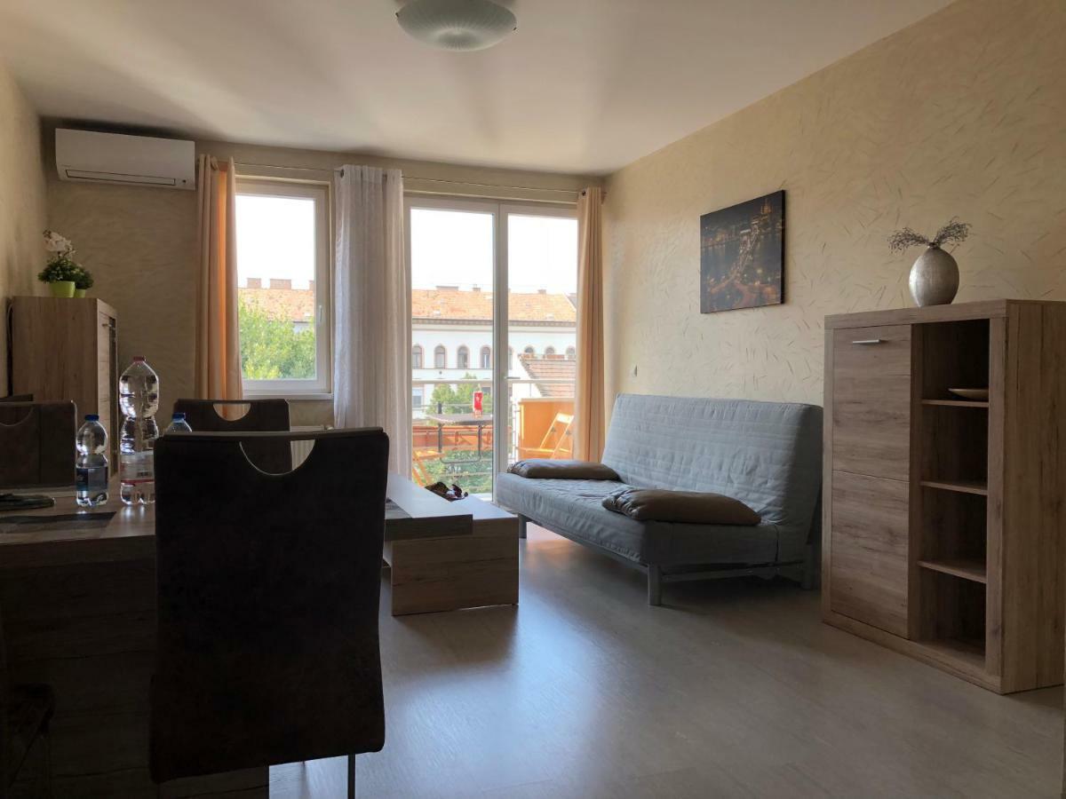 Aden Apartment Free Parking Budapest Exterior photo