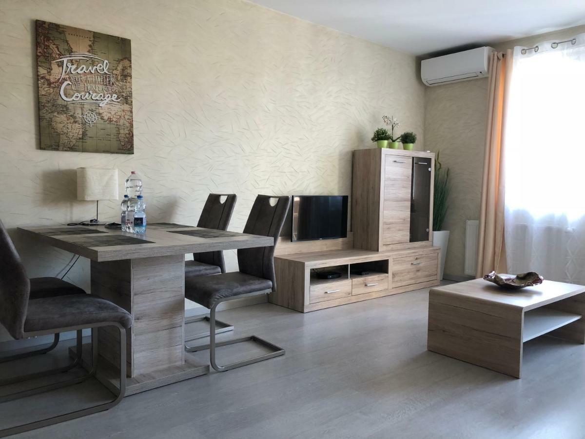 Aden Apartment Free Parking Budapest Exterior photo